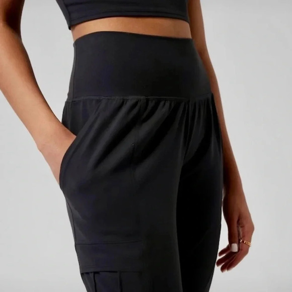 Athleta Salutation Cargo Plus Size Jogger Pants - Picture 3 of 7